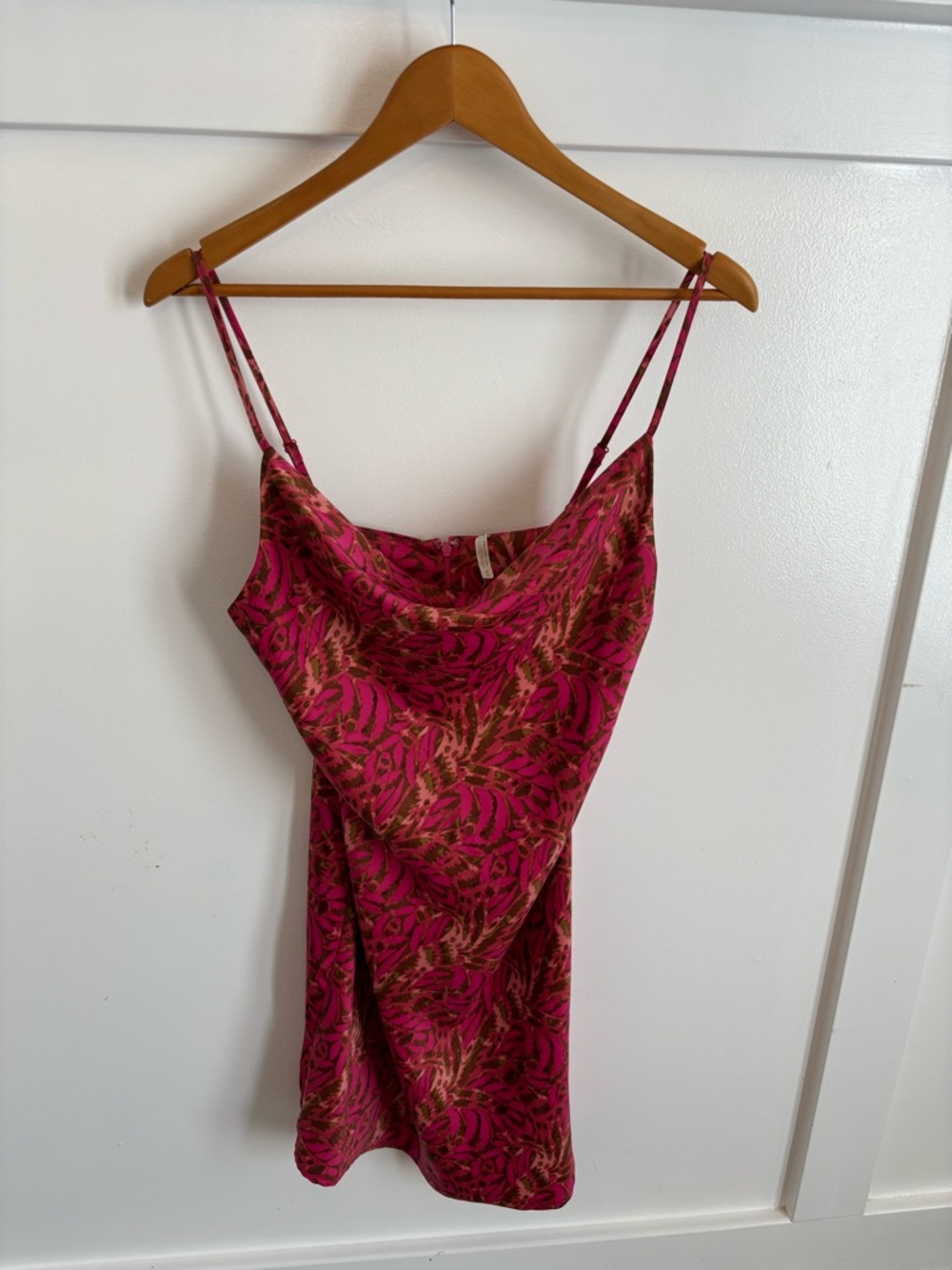 Urban Outfitters Summer Vacation Pink/Brown Patterned Scoop Neck Mini Slip Dress